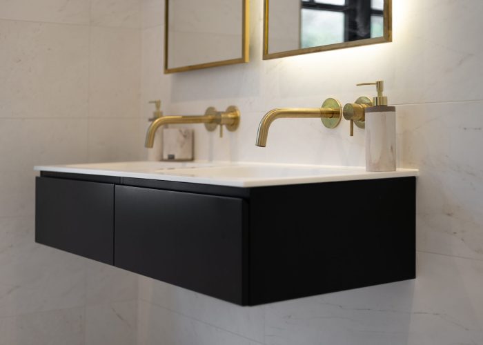 Bruckland-Bathroom-1-1920x1280