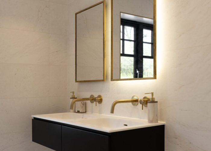 Bruckland-Bathroom-2-1920x2880