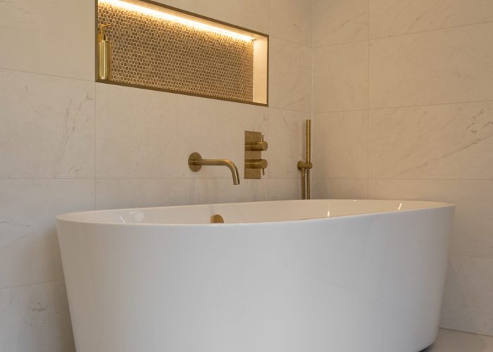 Bruckland-Bathroom-3-1920x2880