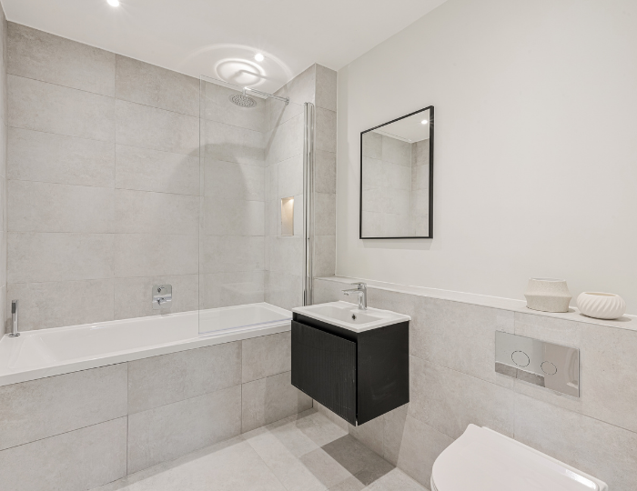 Waldrons launch – Website image (3) Image of the show home bathroom at The Waldrons’ development of new homes for sale in Felbridge, Surrey, from Bruckland Developments.
